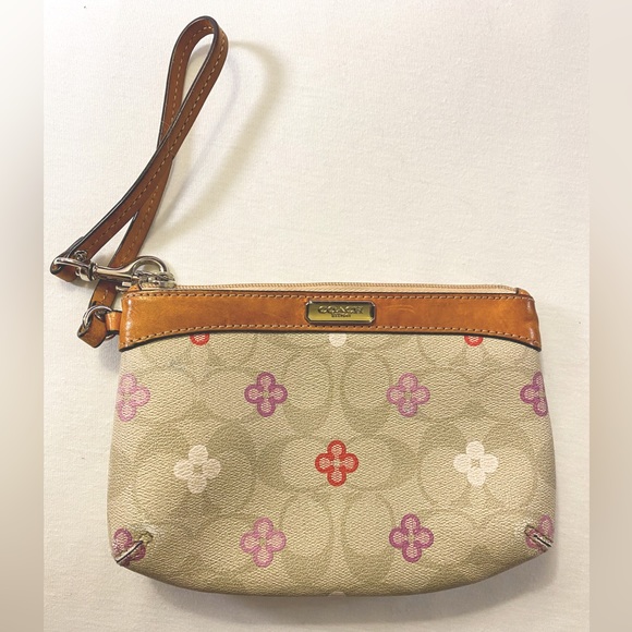 Coach wristlet limited edition - Picture 2 of 4